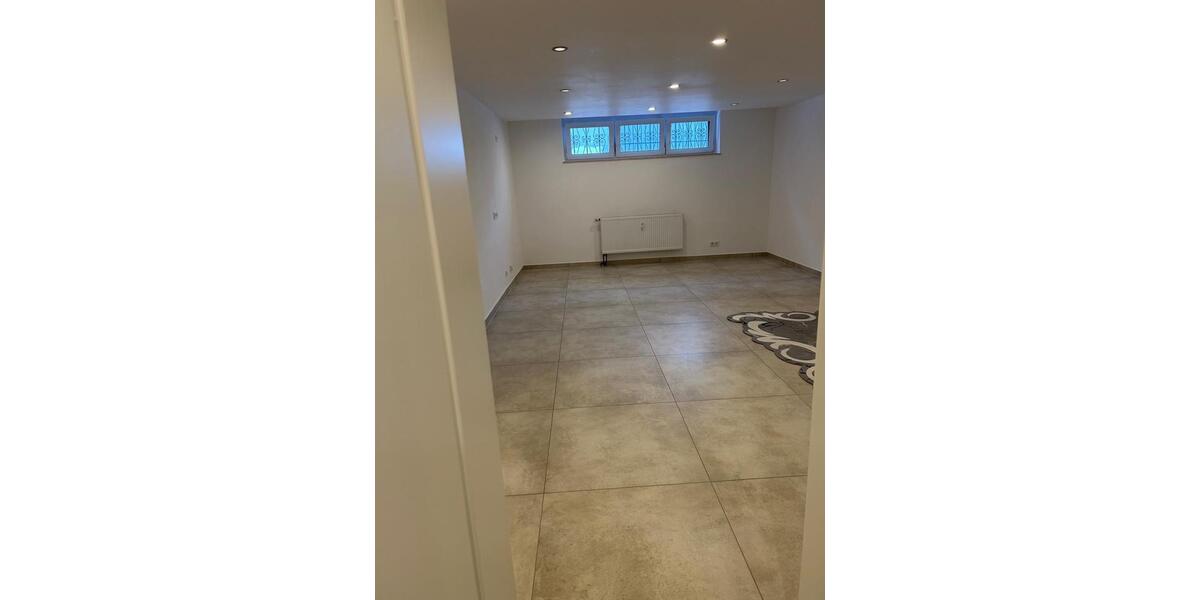 Etagenwohnung Hainburg - 3 Zimmer, 90 m&sup2;, 900&euro; | Angebot:24716509