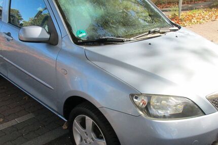 Mazda 2 71.000 km 2.650 &euro; Berlin 12357