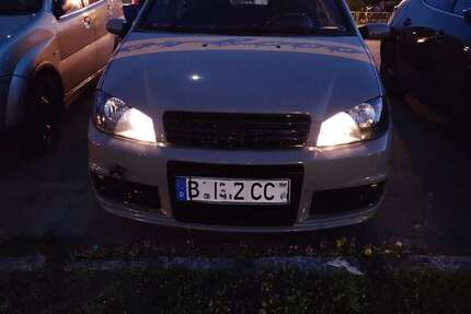 Fiat Punto 152.000 km 2.000 &euro; Berlin 12621