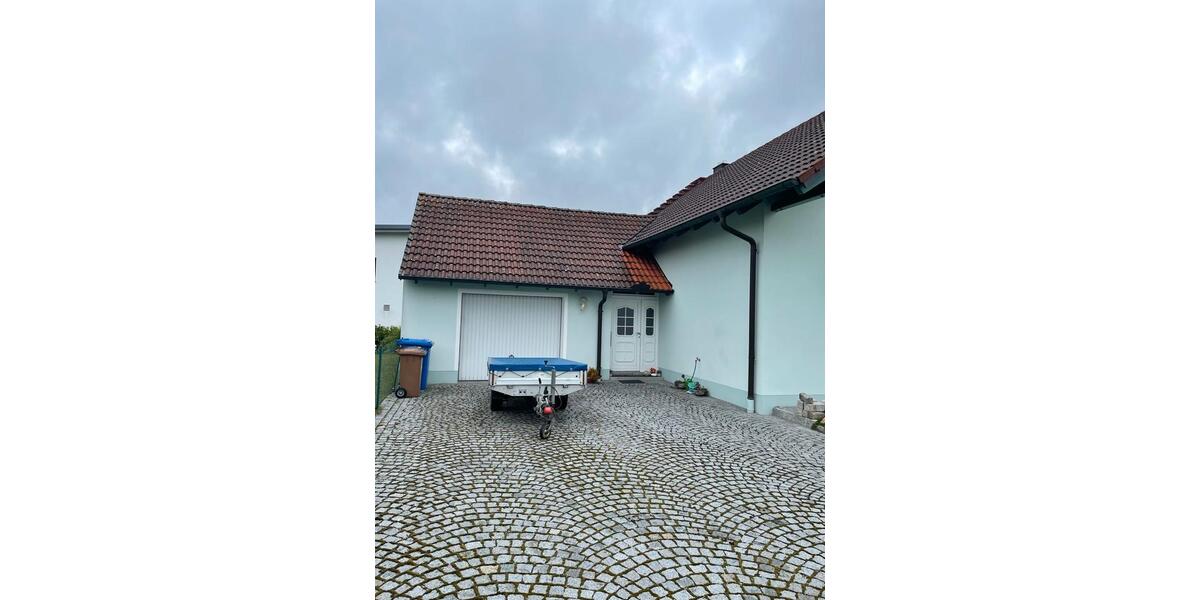 Voranzeige „ Einfamilienhaus in Osterhofen „ zu verkaufen! 6 zimmer