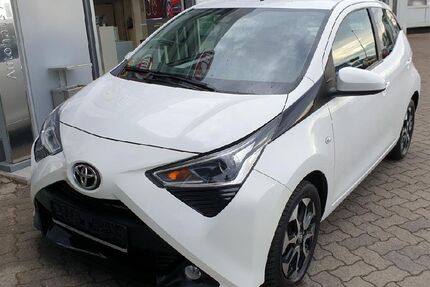 Toyota Aygo (X) 40.825 km 10.950 &euro; Kleinkitzighofen-Lamerdingen 86862