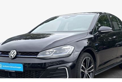 VW Golf 104.082 km 17.790 &euro; Heide 25746