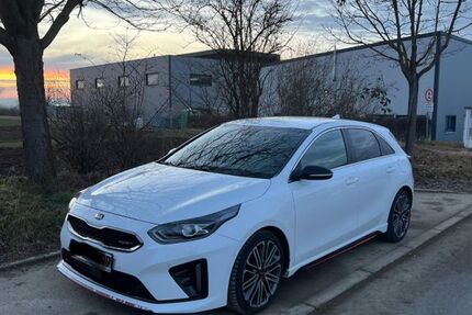 Kia ceed / Ceed 57.225 km 20.499 &euro; Esslingen 73734