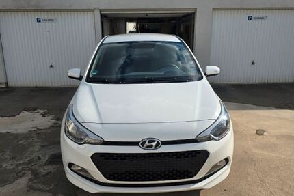 Hyundai i20 60.000 km 10.000 &euro; Weißenthurm 56575