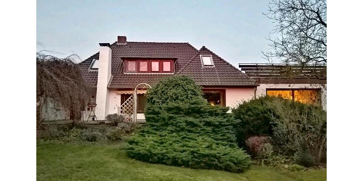 Einfamilienhaus Bad Bevensen - 8 Zimmer, 250 m&sup2;, 499.000&euro; | Angebot:25365950
