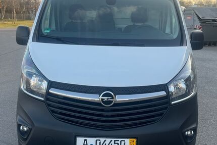 Opel Vivaro 135.000 km 7.999 &euro; Augsburg 86153