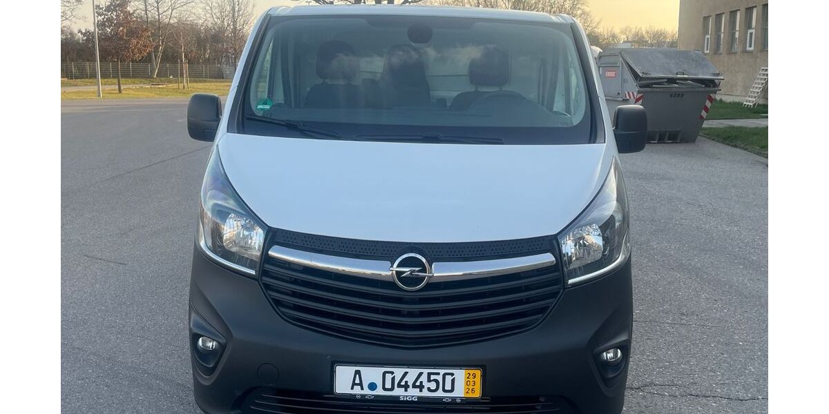 Opel Vivaro 135.000 km 7.999 &euro; Augsburg 86153