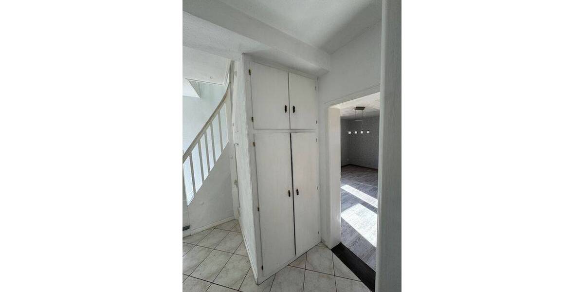 Einfamilienhaus Eschwege Oberhone - 6 Zimmer, 167 m&sup2;, 2.200&euro; | Angebot:21671099