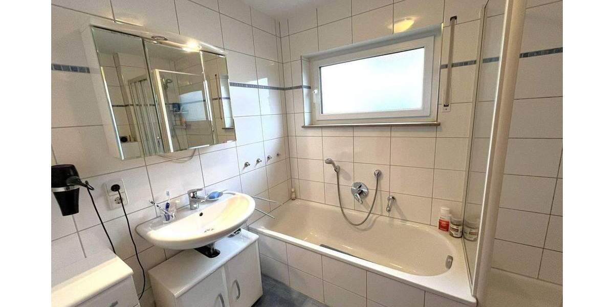 Reihenendhaus Stuttgart-Weilimdorf (Wolfbusch) Wolfbusch - 4 Zimmer, 146 m&sup2;, 760.000&euro; | Angebot:25525616