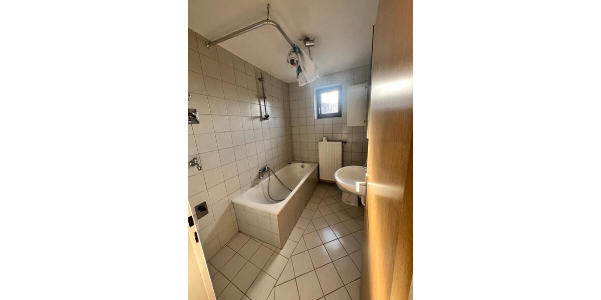 Etagenwohnung Steinau an der Straße - 3 Zimmer, 89 m&sup2;, 750&euro; | Angebot:26598376