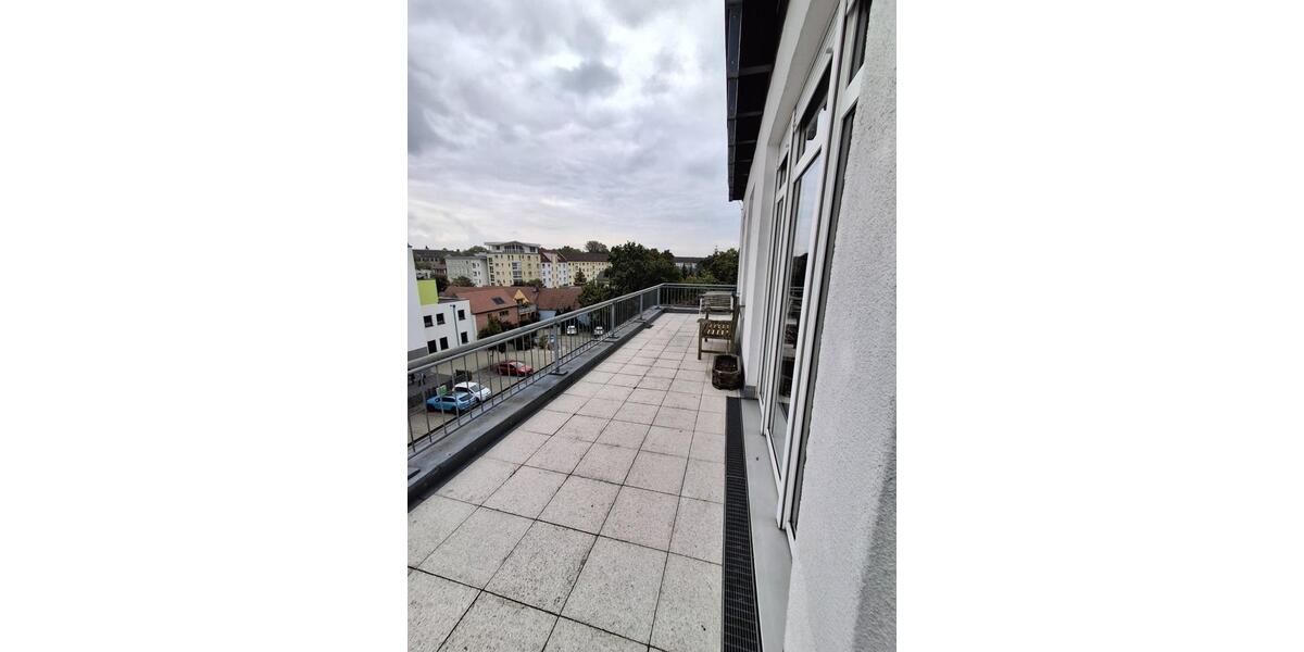 85qm Eigentumswohnung im DG mit Terrasse und TG in Mitte 2 zimmer