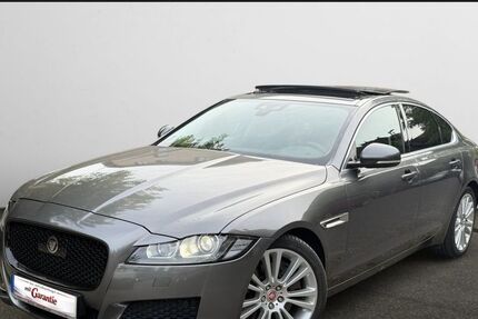 Jaguar XF 66.887 km 19.999 &euro; Köln 50829