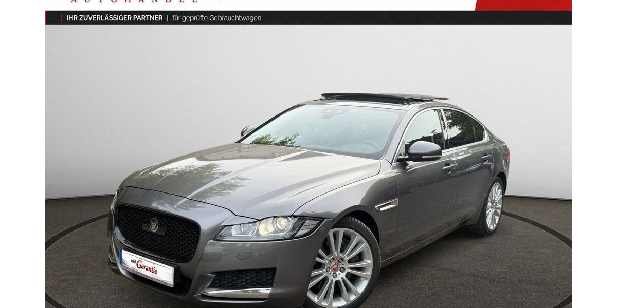 Jaguar XF 66.887 km 19.999 &euro; Köln 50829