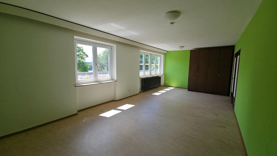 Etagenwohnung Immenreuth - 1 Zimmer, 78 m&sup2;, 450&euro; | Angebot:25852676