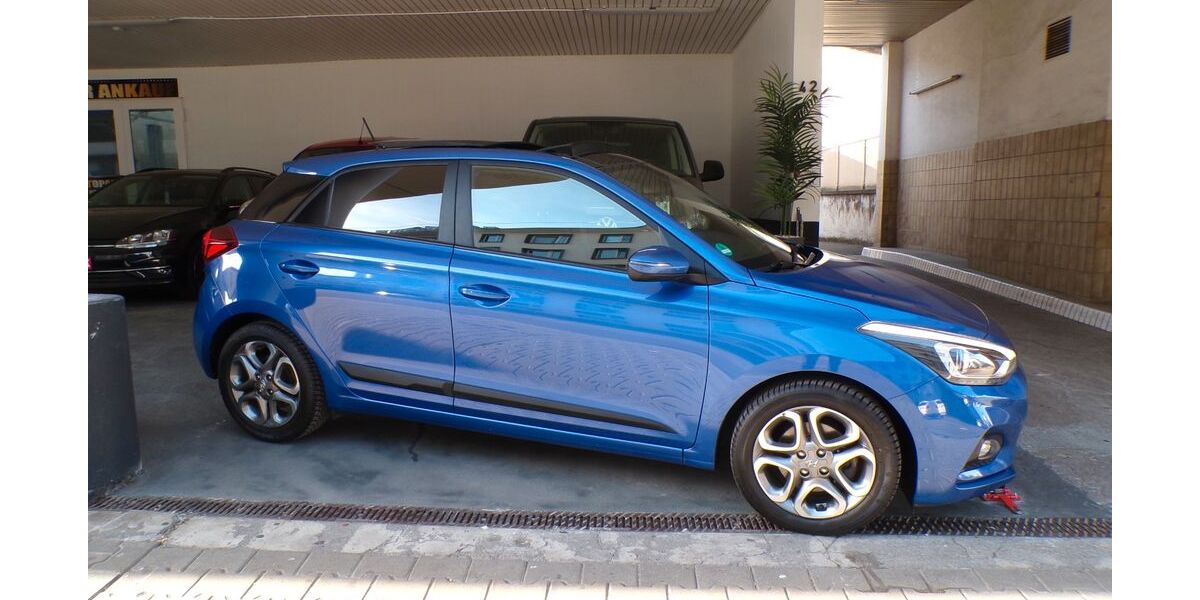Hyundai i20 89.000 km 10.690 &euro; Pforzheim 75172