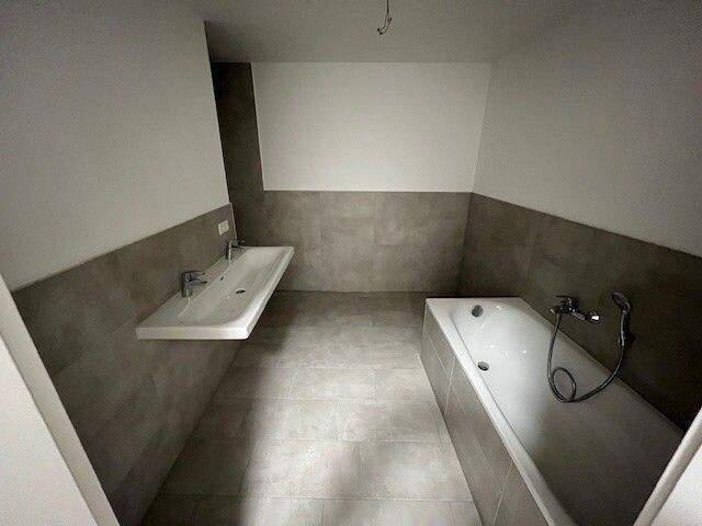 Etagenwohnung Regensburg / Reinhausen Reinhausen - 3 Zimmer, 85 m&sup2;, 1.600&euro; | Angebot:24040712