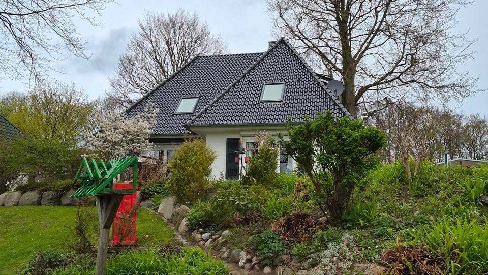 Einfamilienhaus Flintbek - 5 Zimmer, 184 m&sup2;, 2.400&euro; | Angebot:26255590