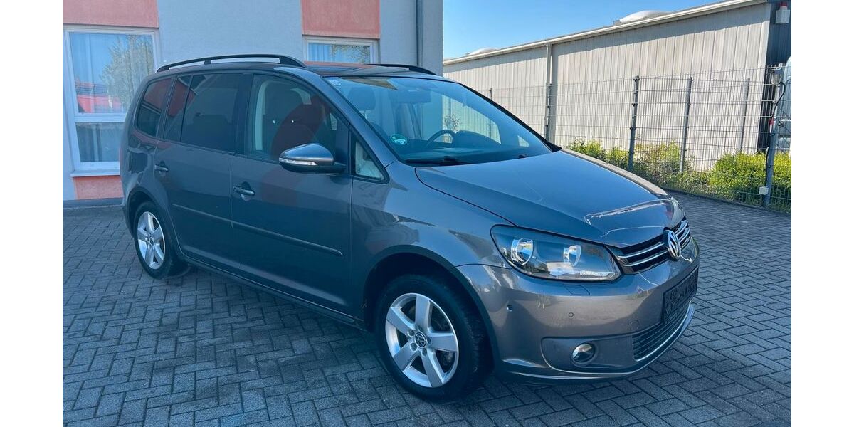 VW Touran 190.000 km 3.500 &euro; Lippstadt 59557