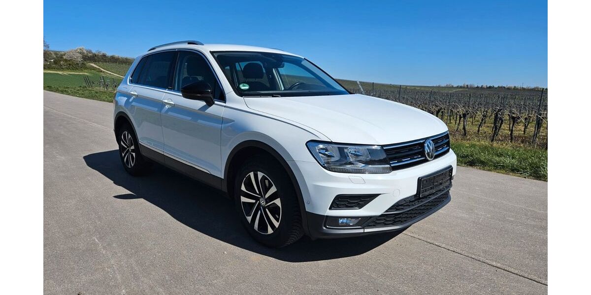 VW Tiguan 61.700 km 21.990 &euro; Bad Bergzabern 76887