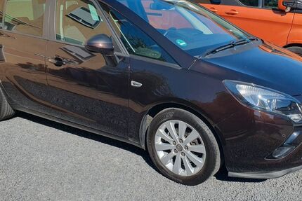 Opel Zafira Tourer 82.000 km 10.400 &euro; Riedstadt 64560