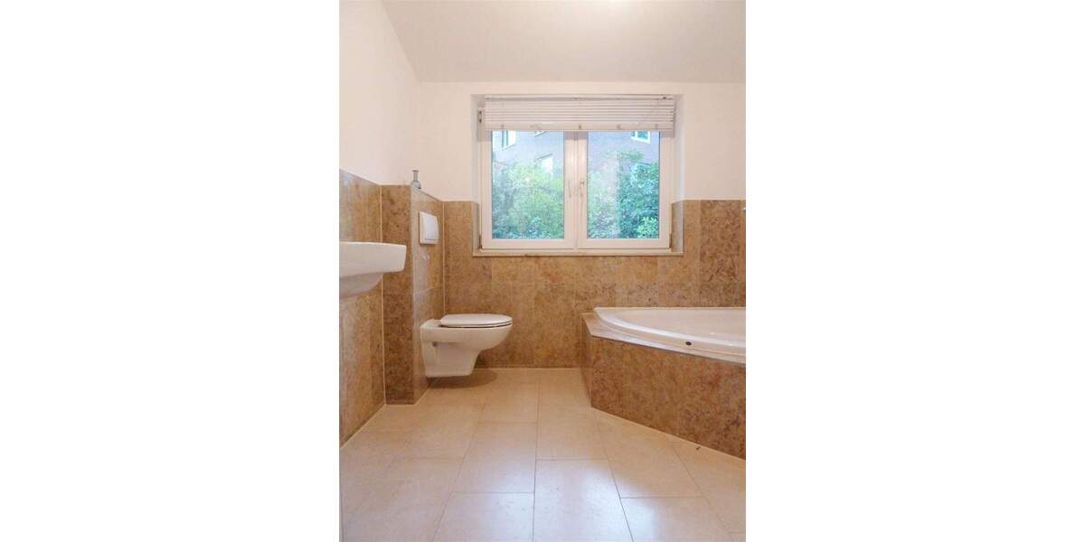 Barrierefreier Bungalow mit hochwertiger Ausstattung in Hamburg - Sasel 4 zimmer