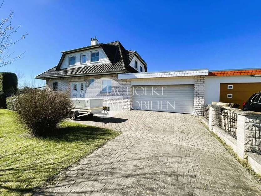 Haus zum Kaufen in Dedelstorf 425.000 € 230 m²