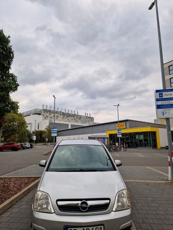 Opel Meriva 175.000 km 600 € Raunheim 65479