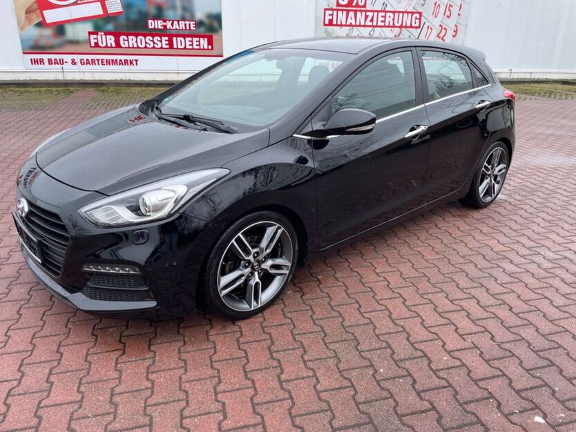 Hyundai i30 83.000 km 12.000 € Halle/S. 06132