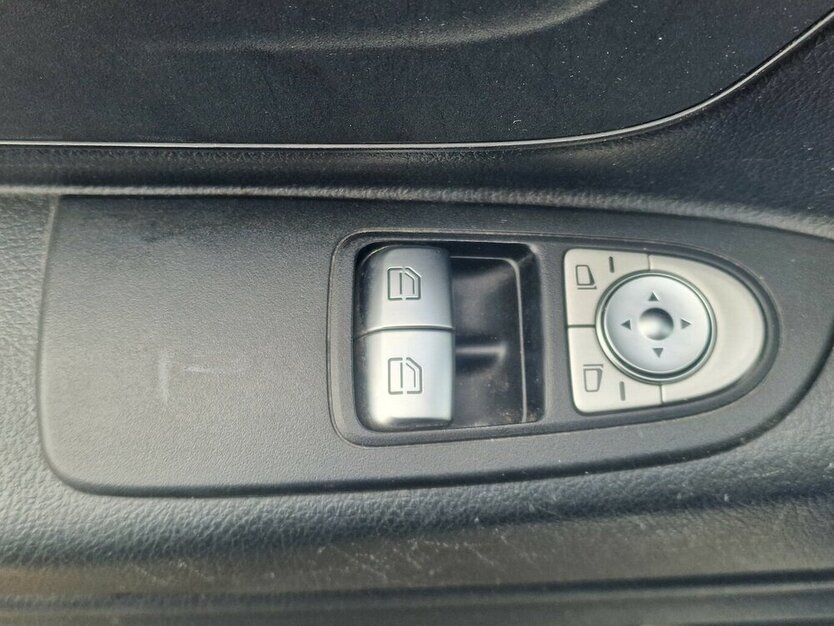 Vito Tourer 111 CDI Pro FWD extralang 8 Sitze