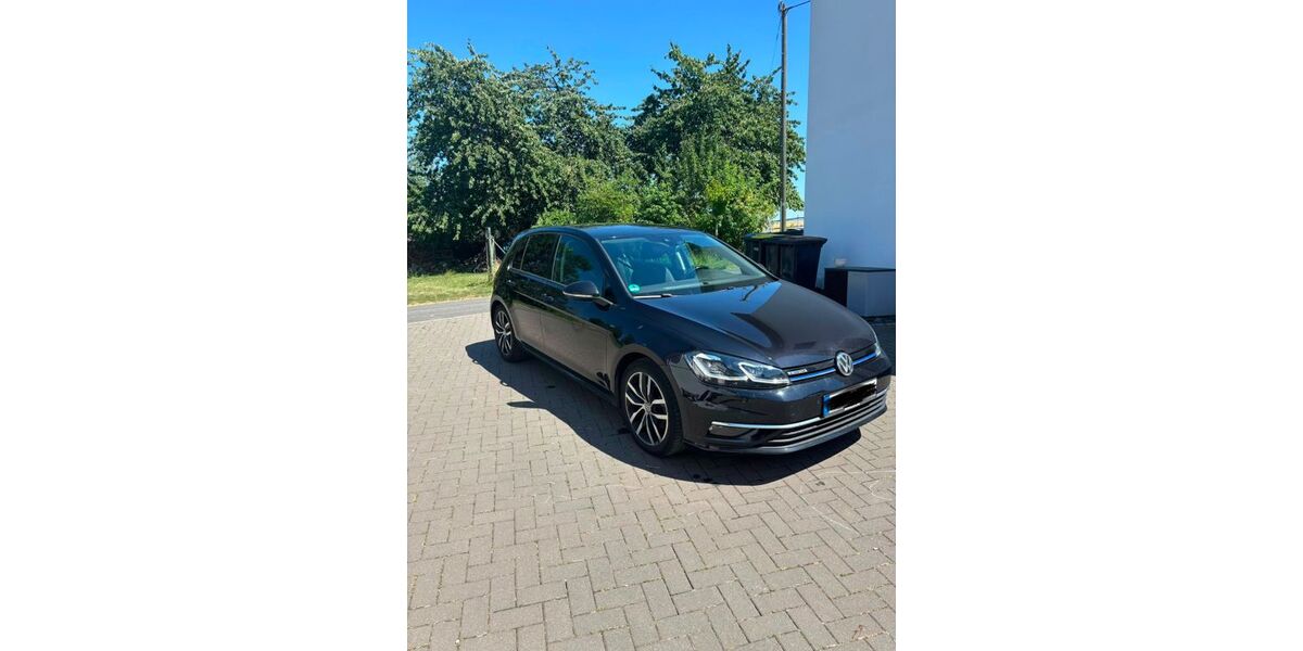 VW Golf 98.000 km 13.000 &euro; Eppenrod 65558