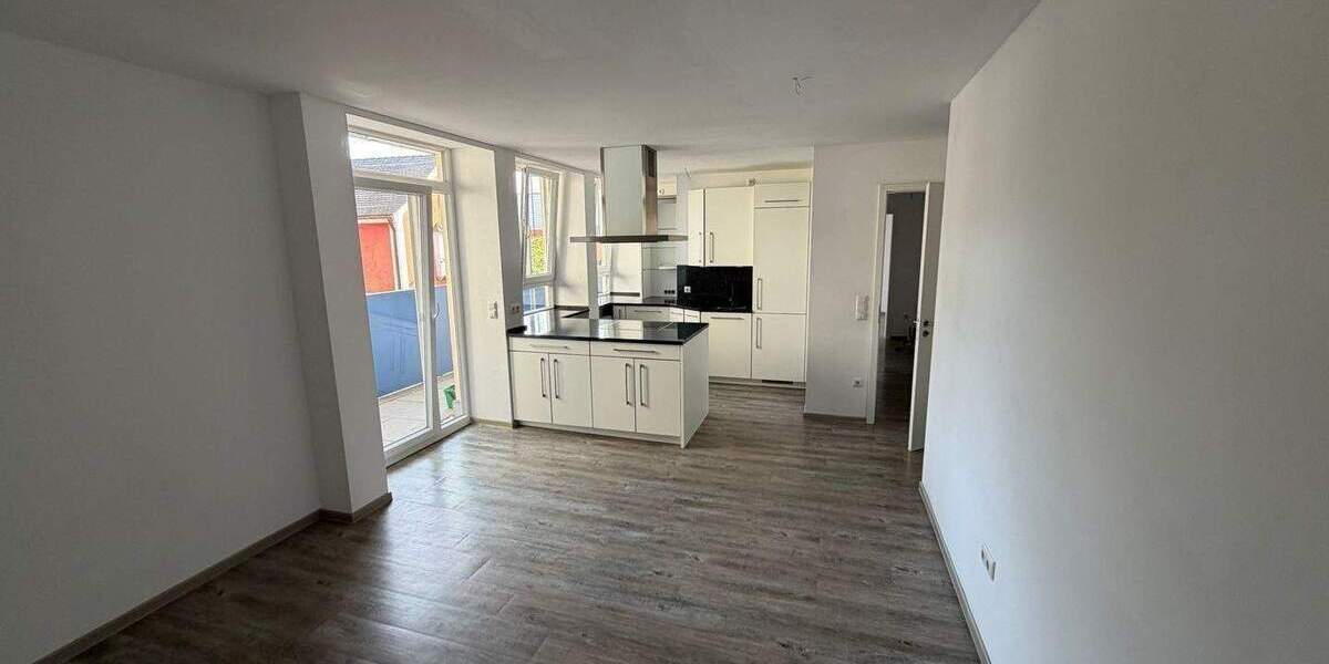 Etagenwohnung Nürnberg Steinbühl - 2 Zimmer, 65 m&sup2;, 950&euro; | Angebot:26867431