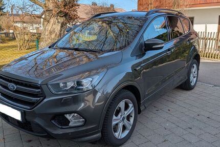 Ford Kuga 50.832 km 19.490 &euro; Penzberg 82377