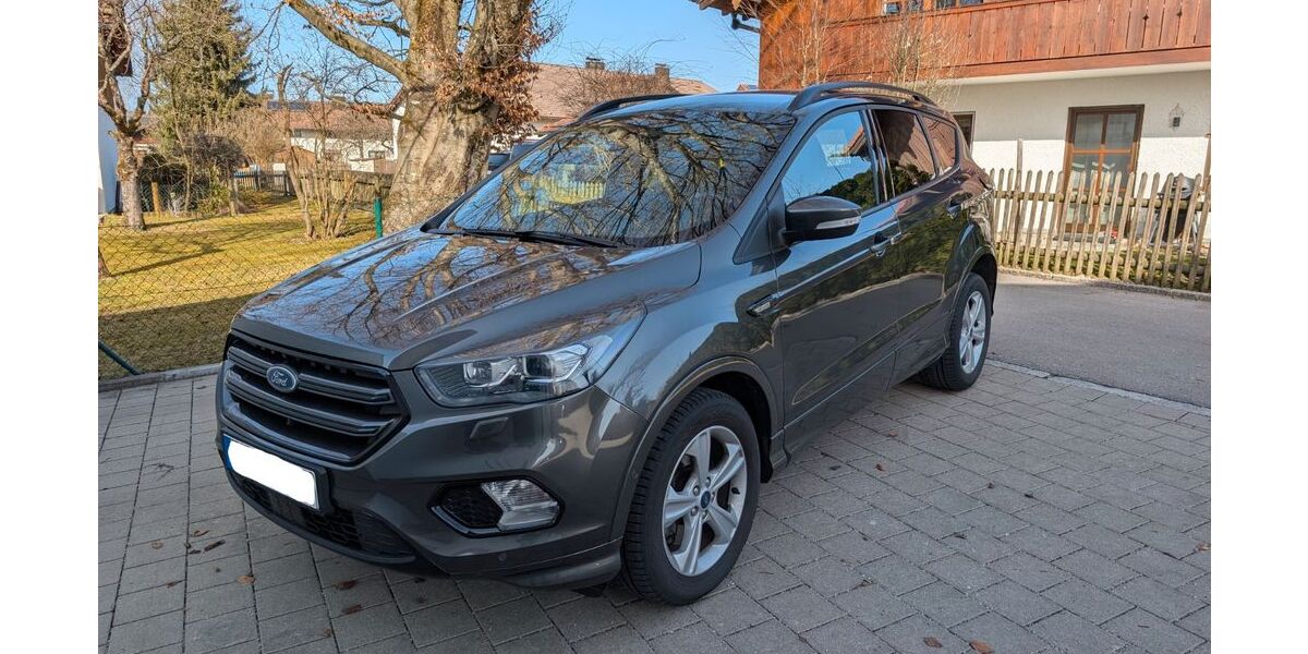 Ford Kuga 50.832 km 19.490 &euro; Penzberg 82377