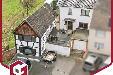 Haus zum Kaufen in Rheinbach Oberdrees 275.000 € 161 m² 7 zimmer