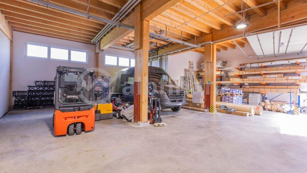 Gewerbeobjekt Pfullingen - 2.200.000&euro; | Angebot:25684509