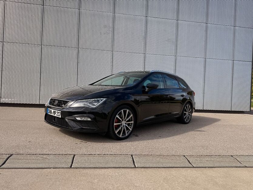 Seat Leon 149.000 km 14.500 € Rosengarten 74538
