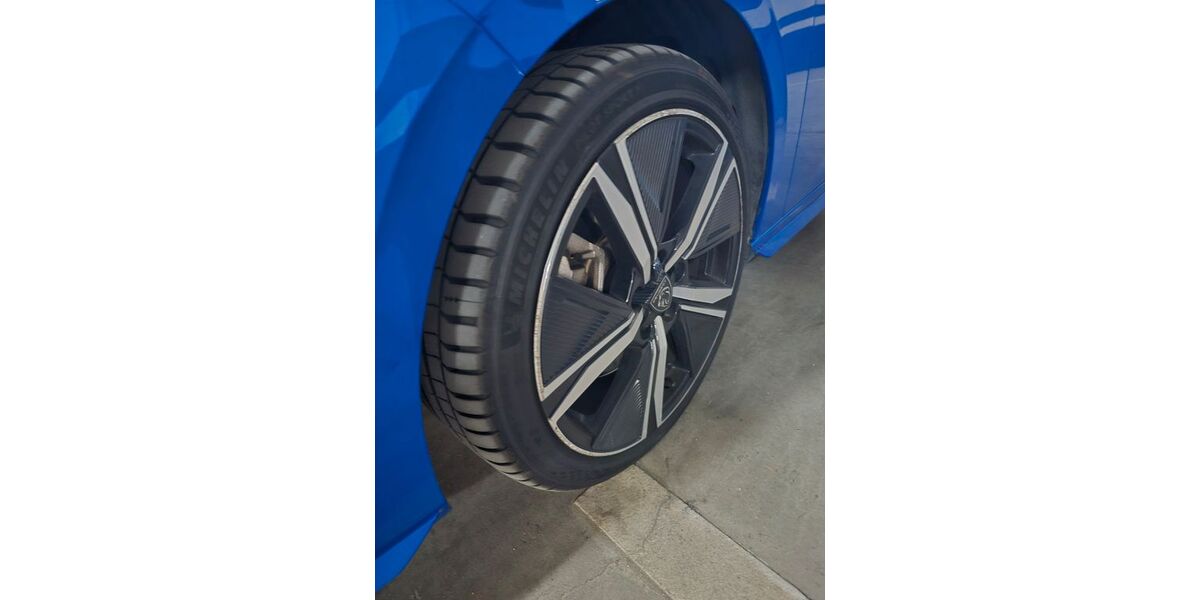Peugeot 308 105.000 km 22.700 &euro; Cottbus 03047