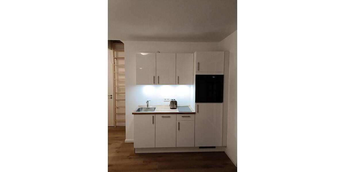 Dachgeschoßwohnung Oldenburg Eversten - 1.5 Zimmer, 38 m&sup2;, 720&euro; | Angebot:26403810
