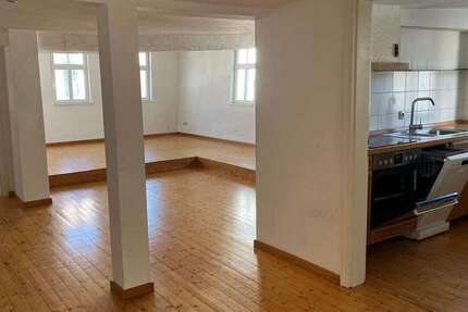 Wohnung Fulda - 4 Zimmer, 90 m&sup2;, 850&euro; | Angebot:27336612