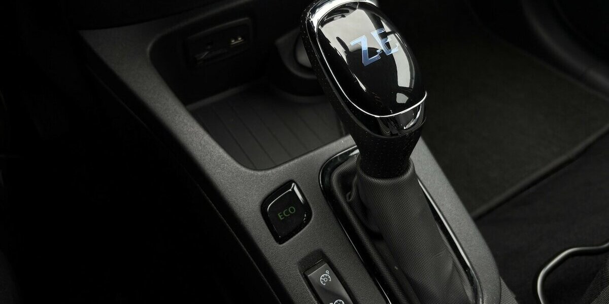 Renault ZOE Intens KEYLESS/TEMPOMAT/KAMERA/NAVI/KLIMA 97.952 km 6.590 &euro; Villingen-Schwenningen 78054