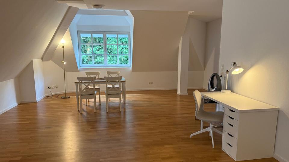 Etagenwohnung Bad Homburg vor der Höhe Gonzenheim - 3 Zimmer, 130 m&sup2;, 2.200&euro; | Angebot:26395142
