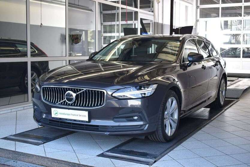 Volvo V90 116.366 km 30.990 € Bad Friedrichshall 74177