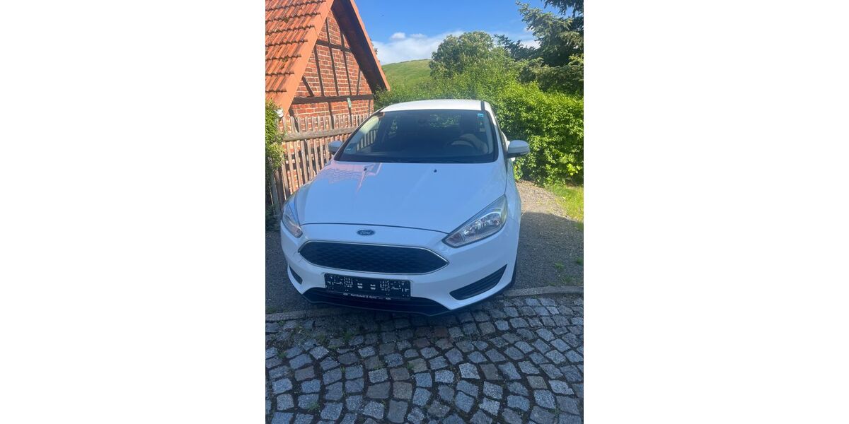 Ford Focus 111.700 km 4.200 &euro; Eineborn 07646