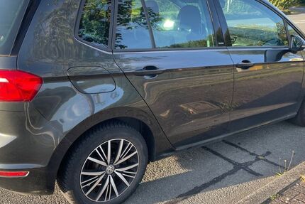 VW Golf Sportsvan 143.500 km 10.699 &euro; Paderborn 33102