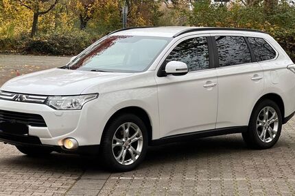 Mitsubishi Outlander 209.575 km 7.899 € Rüsselsheim 65428