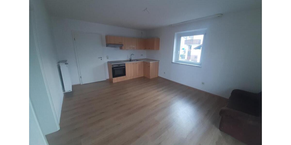 Etagenwohnung Viechtach - 2 Zimmer, 41 m&sup2;, 410&euro; | Angebot:24855589