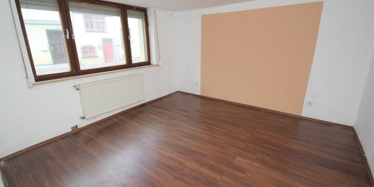 Waltershausen, 2 Familienhaus mit Anbau - Zweifamilienhaus Waltershausen | Angebot:20674820