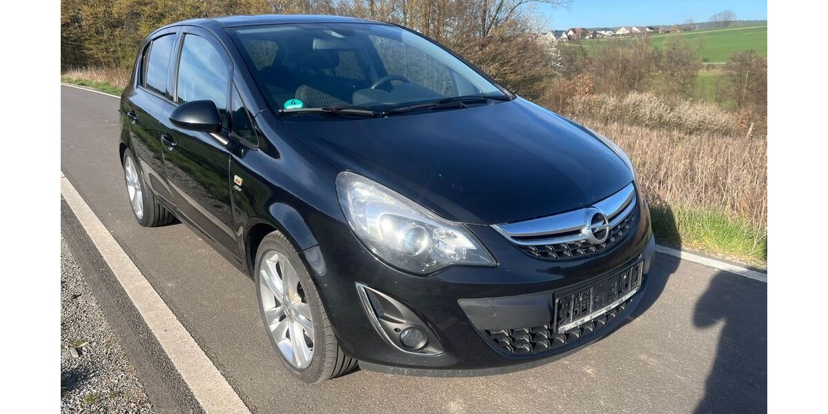 Opel Corsa 303.000 km 2.700 &euro; Hosenfeld 36154
