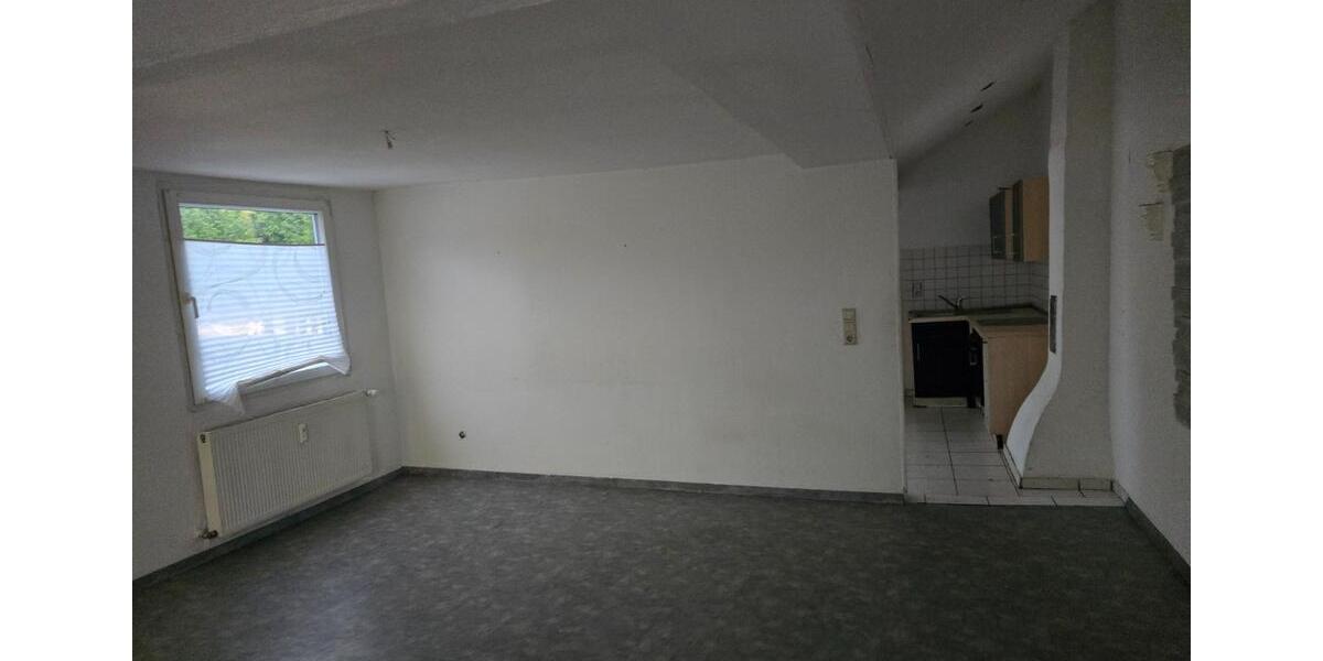 Dachgeschoßwohnung Saarbrücken Neue Bremm - 3 Zimmer, 92 m&sup2;, 1.050&euro; | Angebot:25637813