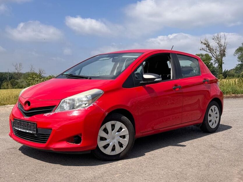 Yaris